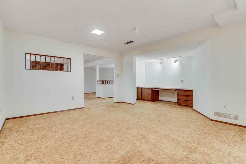 MLS® A2267056 - 4620 31 Avenue NE in Rundle Calgary, Residential