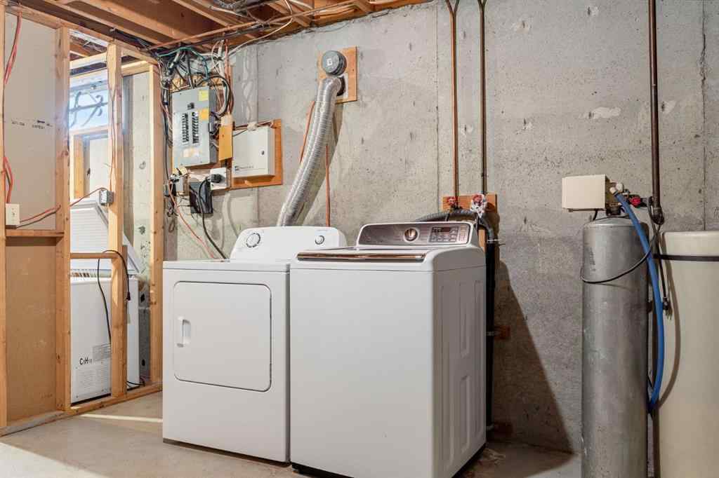 MLS® A2267056 - 4620 31 Avenue NE in Rundle Calgary, Residential