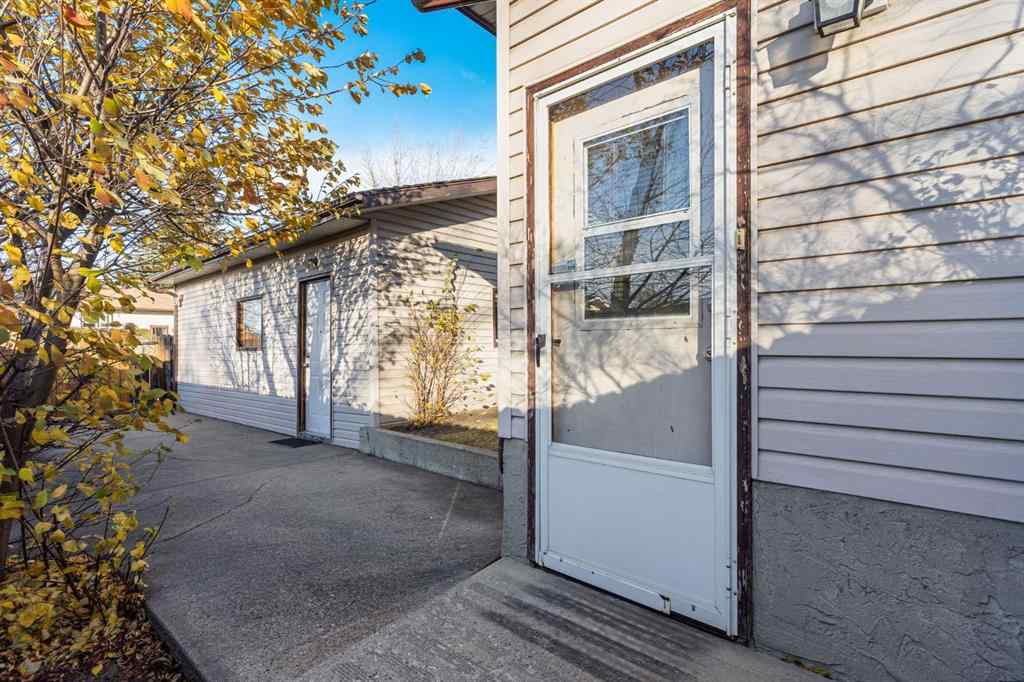 MLS® A2267056 - 4620 31 Avenue NE in Rundle Calgary, Residential