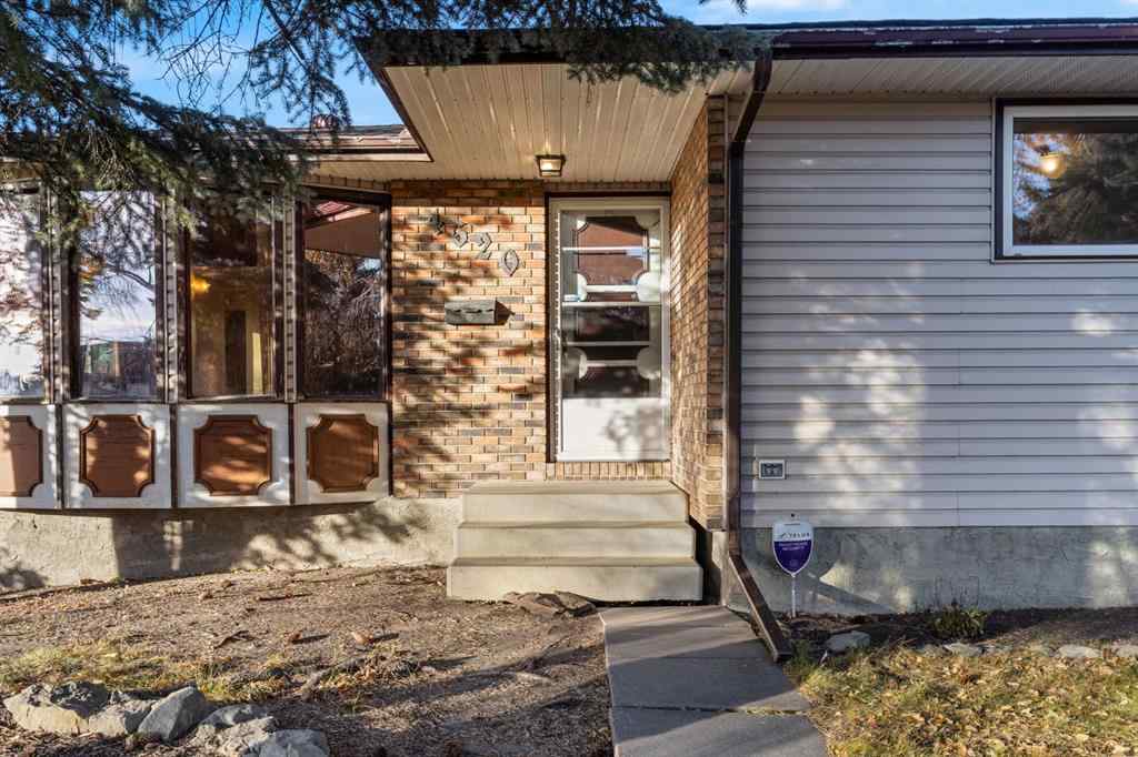 MLS® A2267056 - 4620 31 Avenue NE in Rundle Calgary, Residential