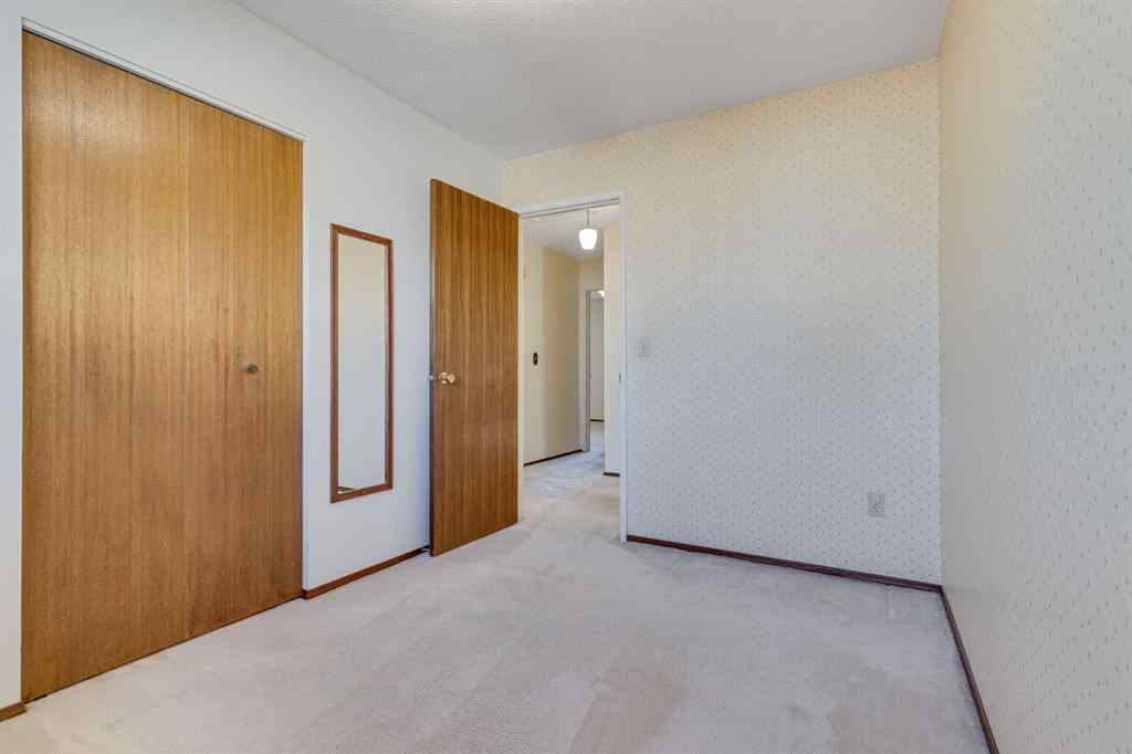 MLS® A2267056 - 4620 31 Avenue NE in Rundle Calgary, Residential