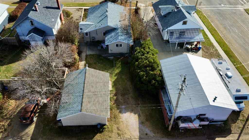 MLS® A2267058 - 318 3 Avenue W in Hanna Hanna, Residential