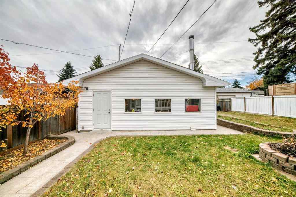 MLS® A2267059 - 627 Seymour Avenue SW in Southwood Calgary, Residential