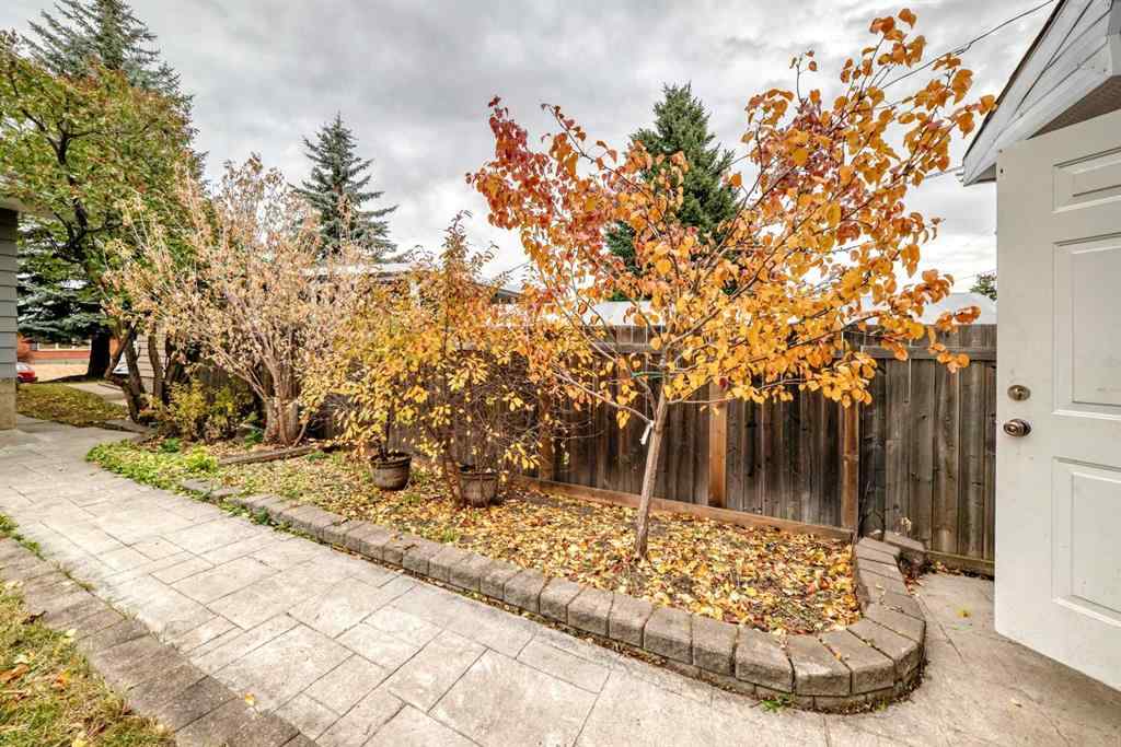 MLS® A2267059 - 627 Seymour Avenue SW in Southwood Calgary, Residential