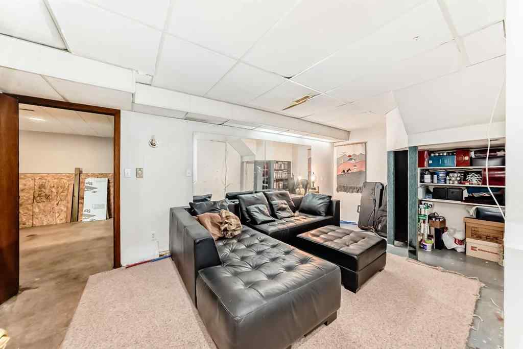 MLS® A2267059 - 627 Seymour Avenue SW in Southwood Calgary, Residential