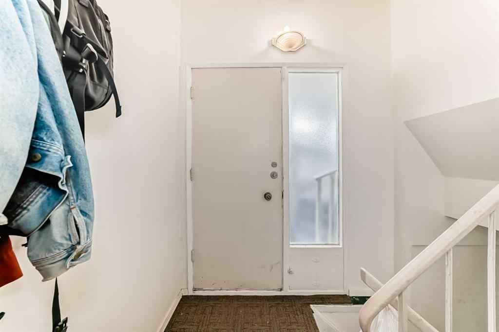 MLS® A2267059 - 627 Seymour Avenue SW in Southwood Calgary, Residential