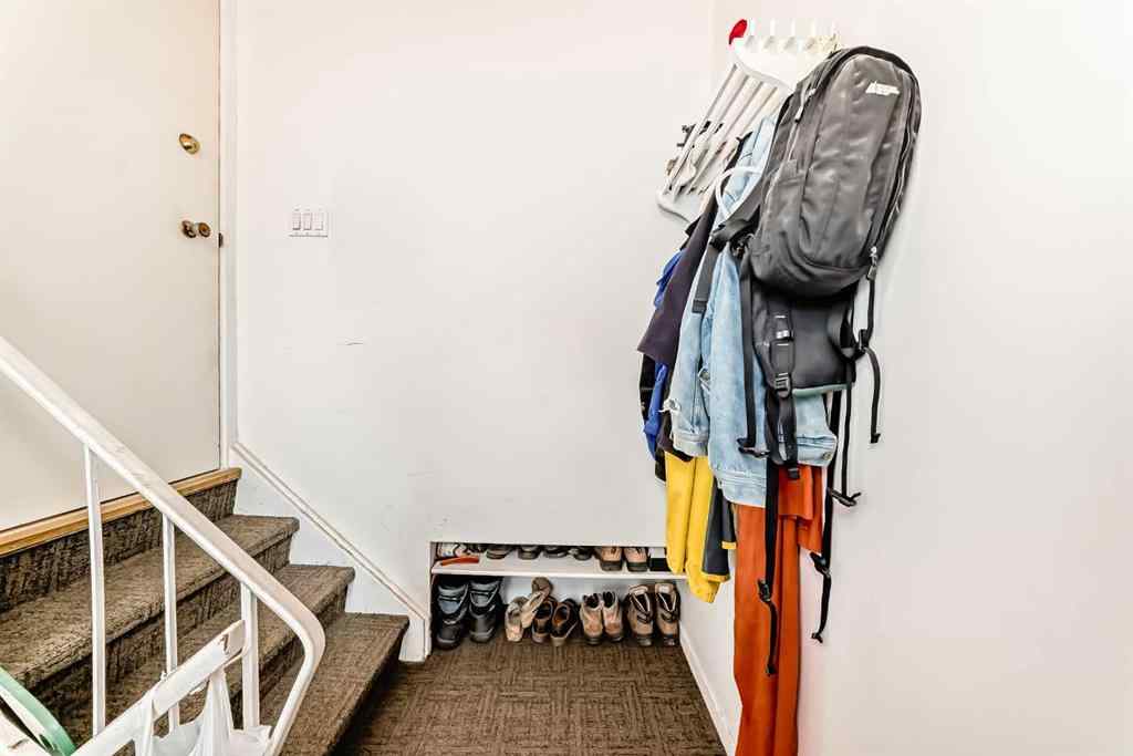 MLS® A2267059 - 627 Seymour Avenue SW in Southwood Calgary, Residential