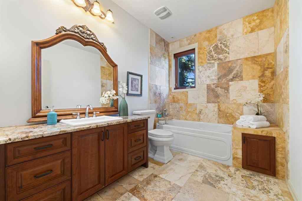 MLS® A2267071 - 804 9A Street NE in Renfrew Calgary, Residential