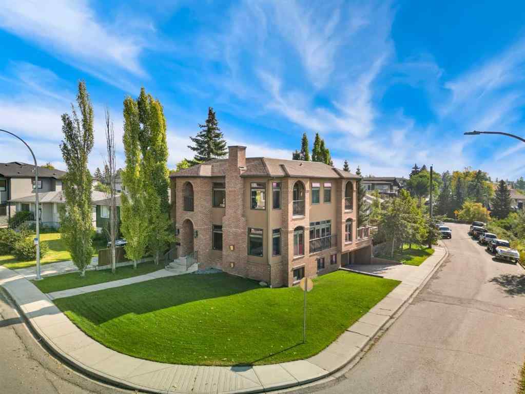 MLS® A2267071 - 804 9A Street NE in Renfrew Calgary, Residential