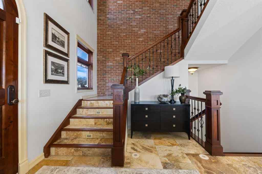 MLS® A2267071 - 804 9A Street NE in Renfrew Calgary, Residential