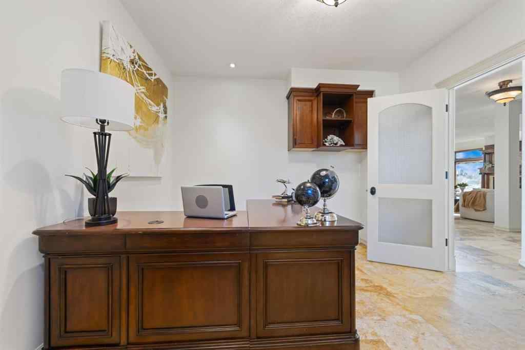 MLS® A2267071 - 804 9A Street NE in Renfrew Calgary, Residential