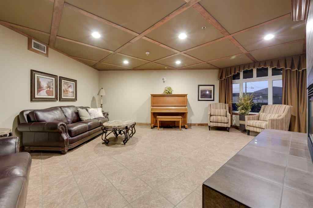 MLS® A2267072 - Unit #211 5213 61 Street  in Highland Green Red Deer, Residential