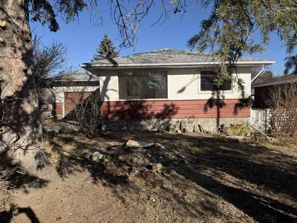 MLS® A2267074 - 8 Carnarvon Way NW in Cambrian Heights Calgary, Residential