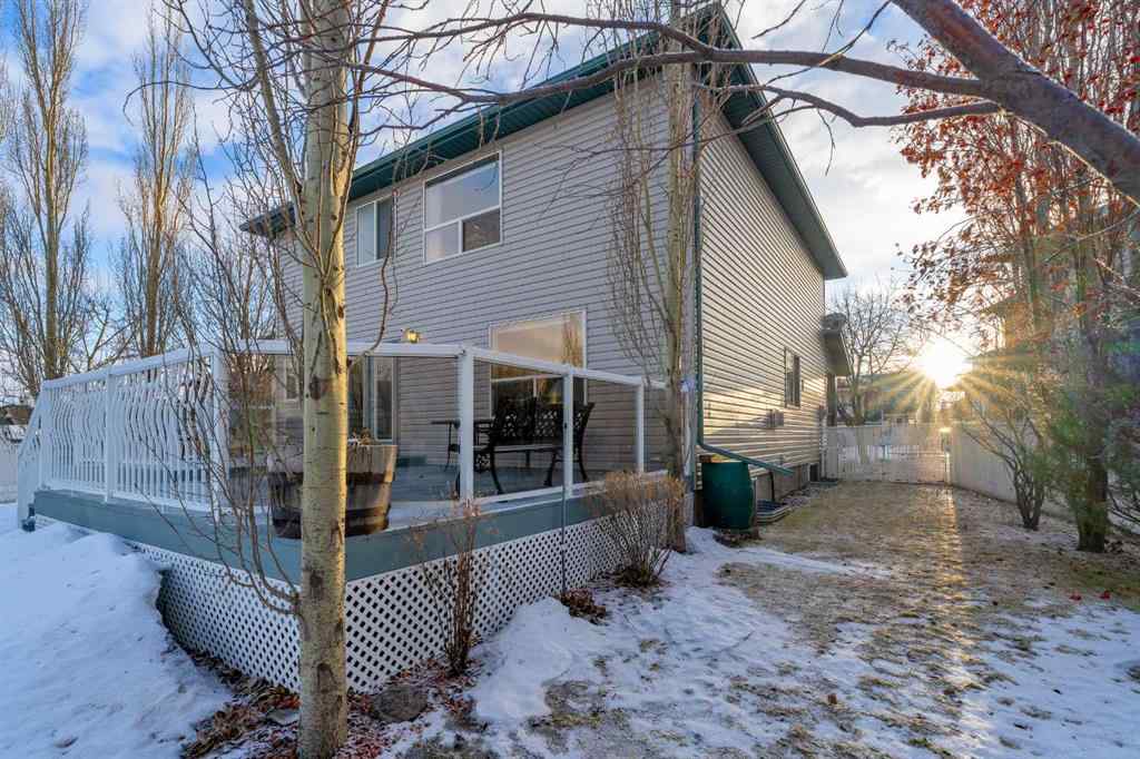 MLS® A2267075 - 116 Oakmere Place  in Westmere Chestermere, Residential