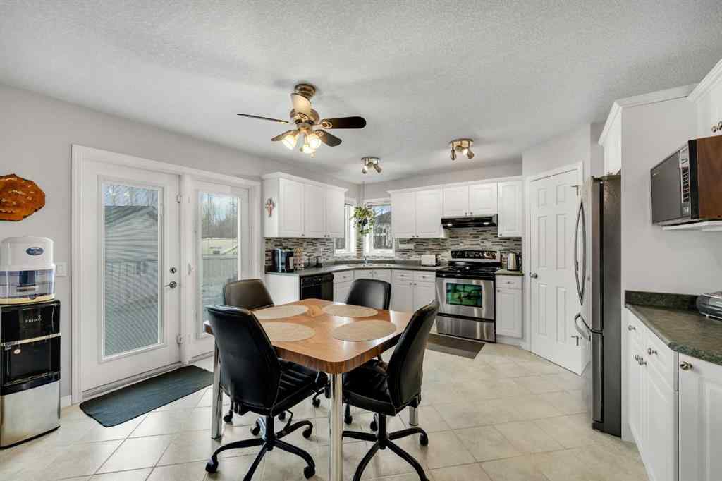 MLS® A2267075 - 116 Oakmere Place  in Westmere Chestermere, Residential