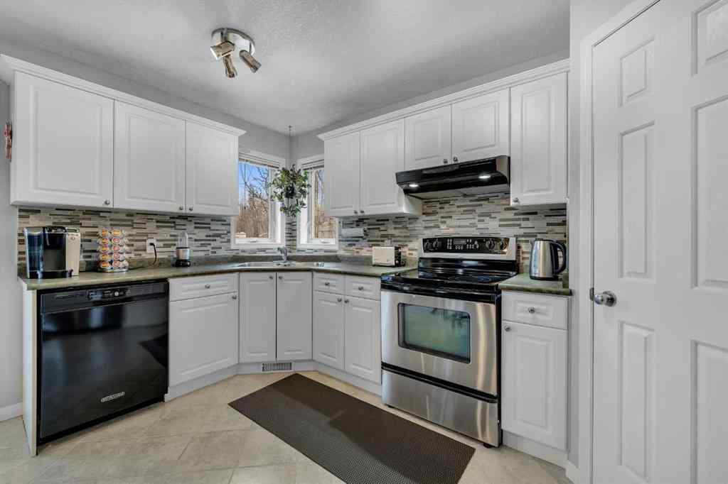MLS® A2267075 - 116 Oakmere Place  in Westmere Chestermere, Residential