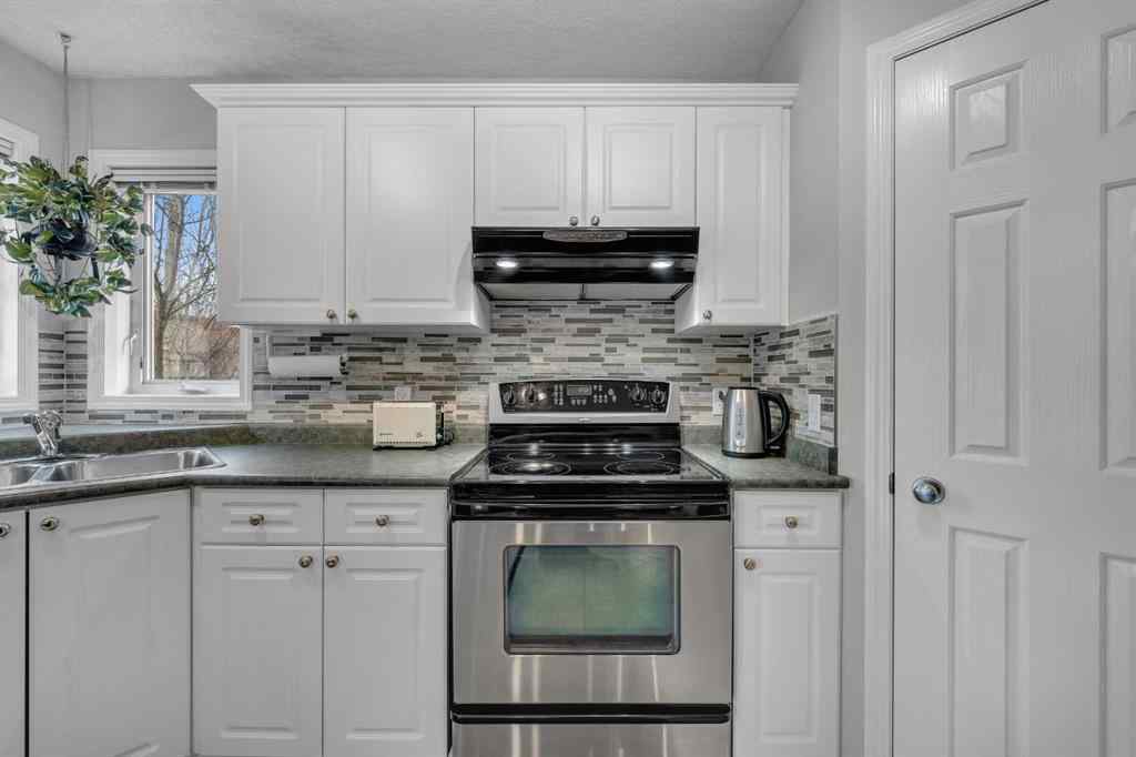 MLS® A2267075 - 116 Oakmere Place  in Westmere Chestermere, Residential