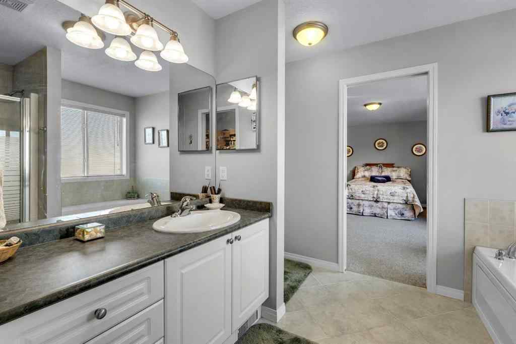 MLS® A2267075 - 116 Oakmere Place  in Westmere Chestermere, Residential