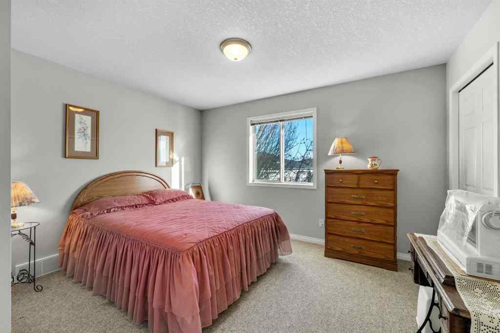 MLS® A2267075 - 116 Oakmere Place  in Westmere Chestermere, Residential