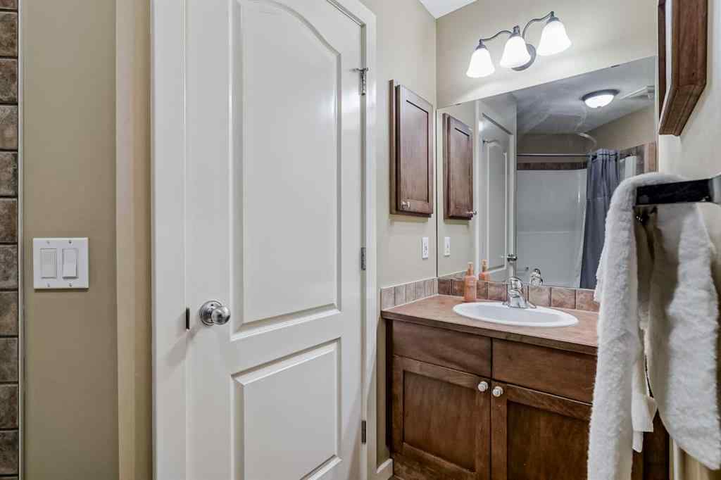 MLS® A2267076 - 48 Chapala Square SE in Chaparral Calgary, Residential