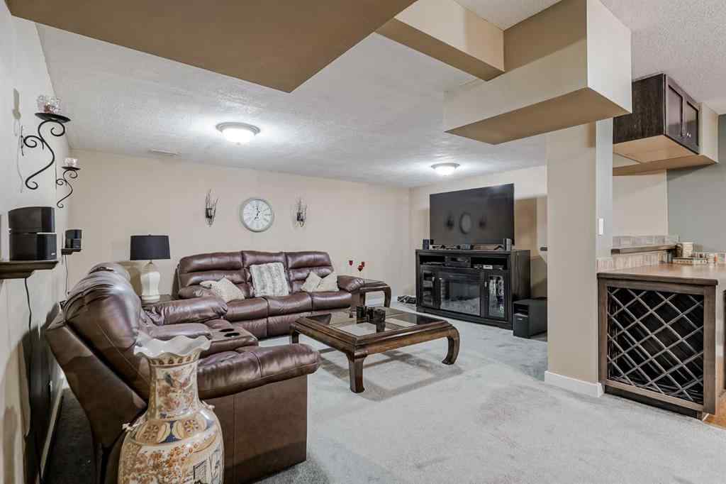 MLS® A2267076 - 48 Chapala Square SE in Chaparral Calgary, Residential