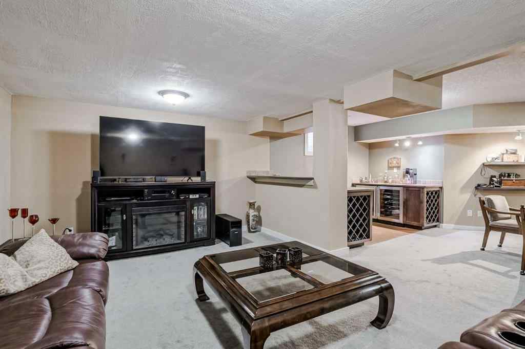 MLS® A2267076 - 48 Chapala Square SE in Chaparral Calgary, Residential