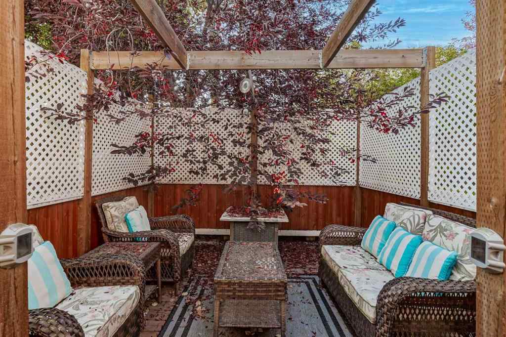 MLS® A2267076 - 48 Chapala Square SE in Chaparral Calgary, Residential