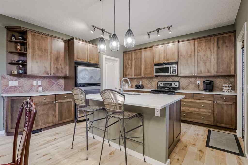 MLS® A2267076 - 48 Chapala Square SE in Chaparral Calgary, Residential