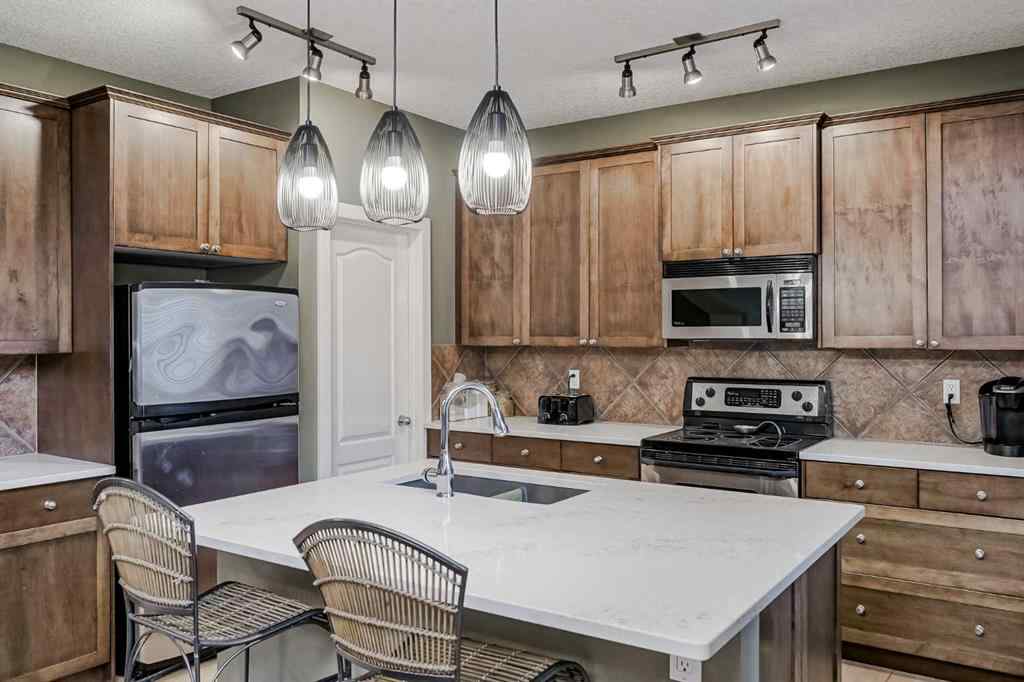 MLS® A2267076 - 48 Chapala Square SE in Chaparral Calgary, Residential