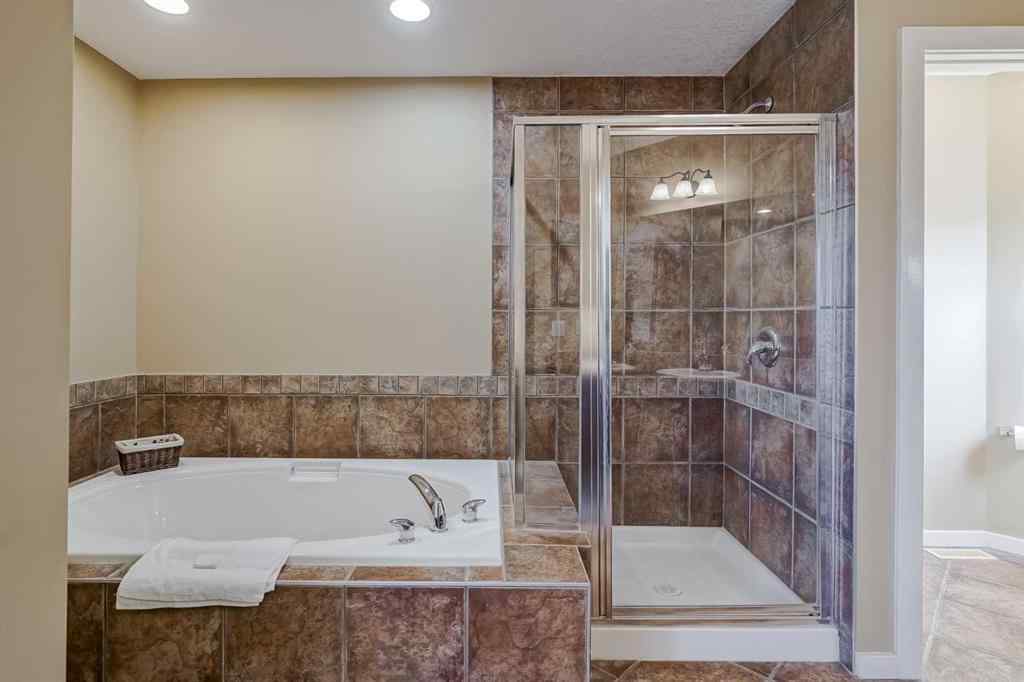 MLS® A2267076 - 48 Chapala Square SE in Chaparral Calgary, Residential