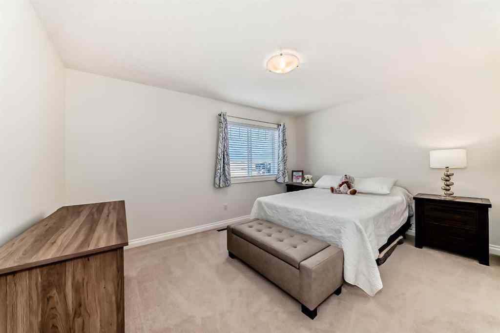 MLS® A2267077 - 7 Stage Coach Meadow  in Sharp Hill Rural Rocky View County, Residential