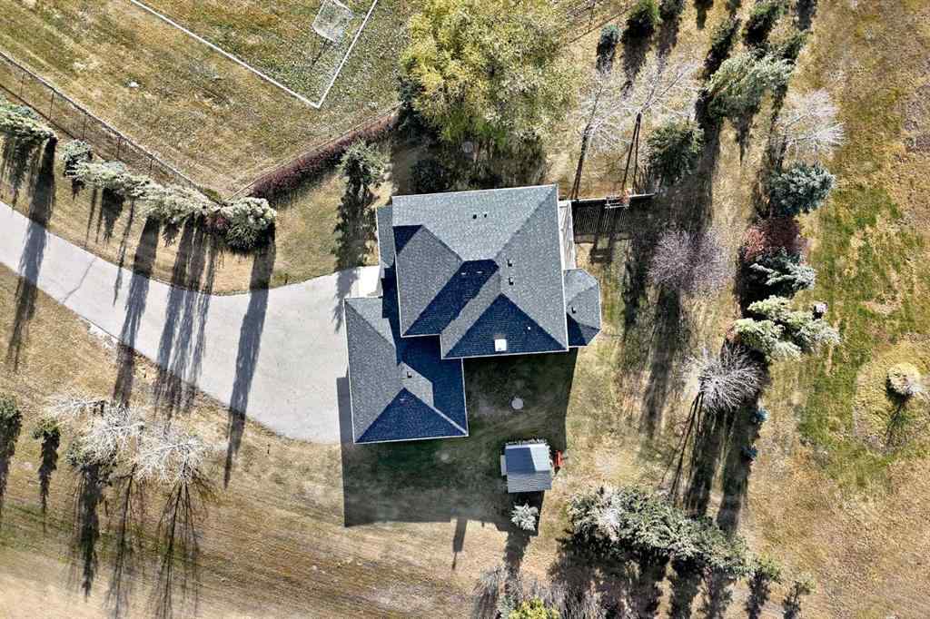 MLS® A2267077 - 7 Stage Coach Meadow  in Sharp Hill Rural Rocky View County, Residential