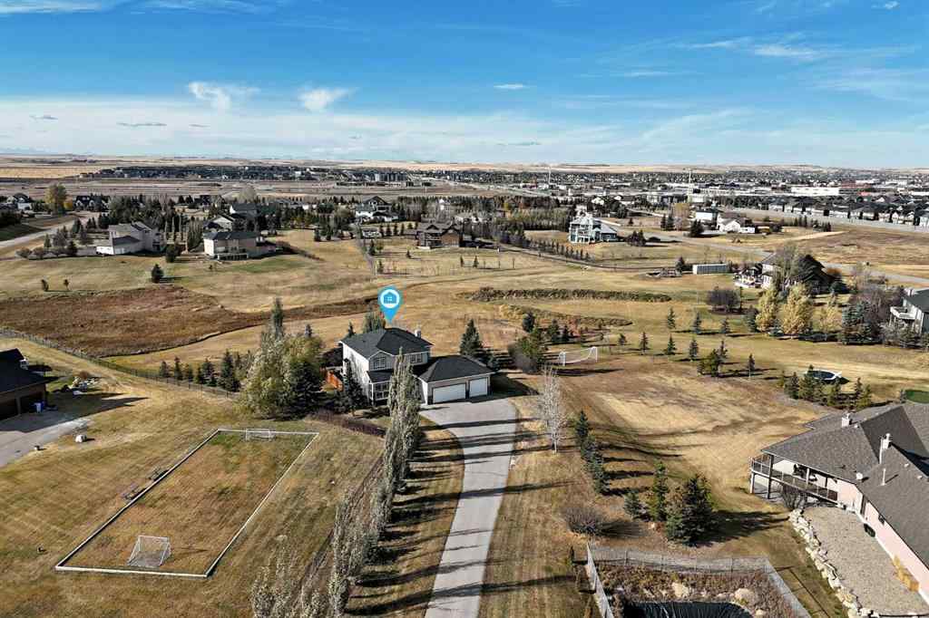 MLS® A2267077 - 7 Stage Coach Meadow  in Sharp Hill Rural Rocky View County, Residential
