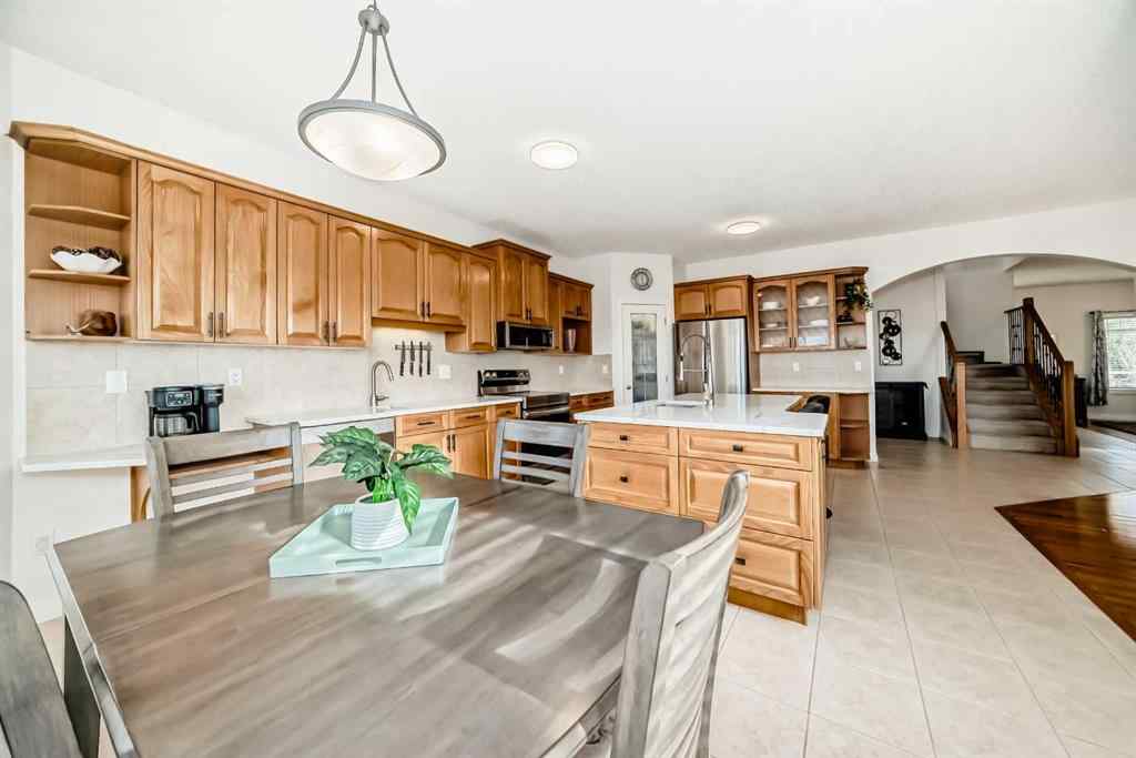 MLS® A2267077 - 7 Stage Coach Meadow  in Sharp Hill Rural Rocky View County, Residential