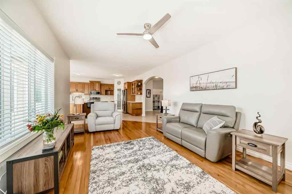 MLS® A2267077 - 7 Stage Coach Meadow  in Sharp Hill Rural Rocky View County, Residential