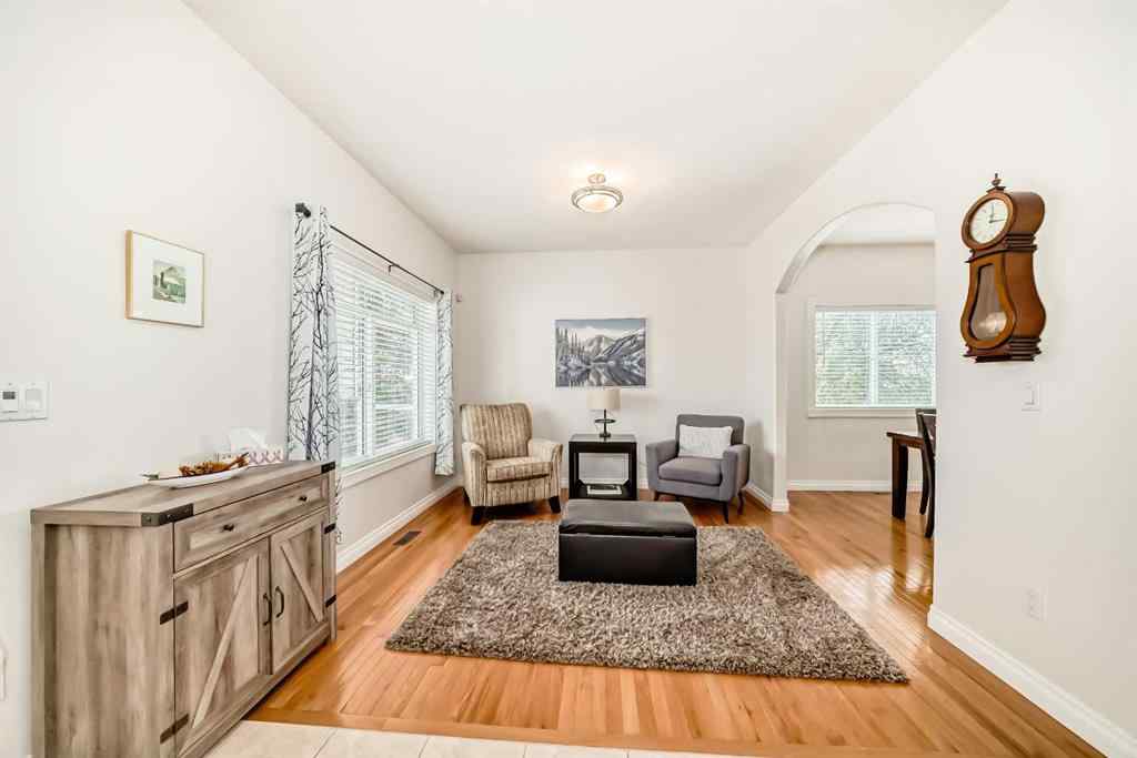 MLS® A2267077 - 7 Stage Coach Meadow  in Sharp Hill Rural Rocky View County, Residential