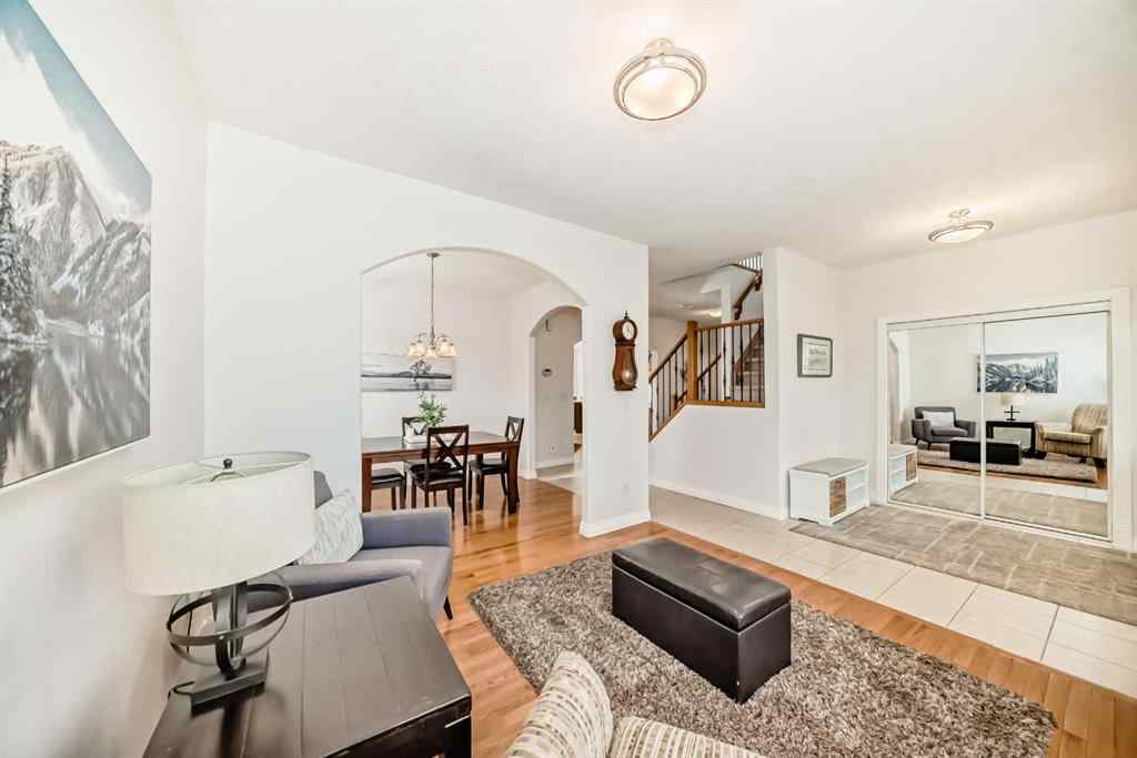 MLS® A2267077 - 7 Stage Coach Meadow  in Sharp Hill Rural Rocky View County, Residential