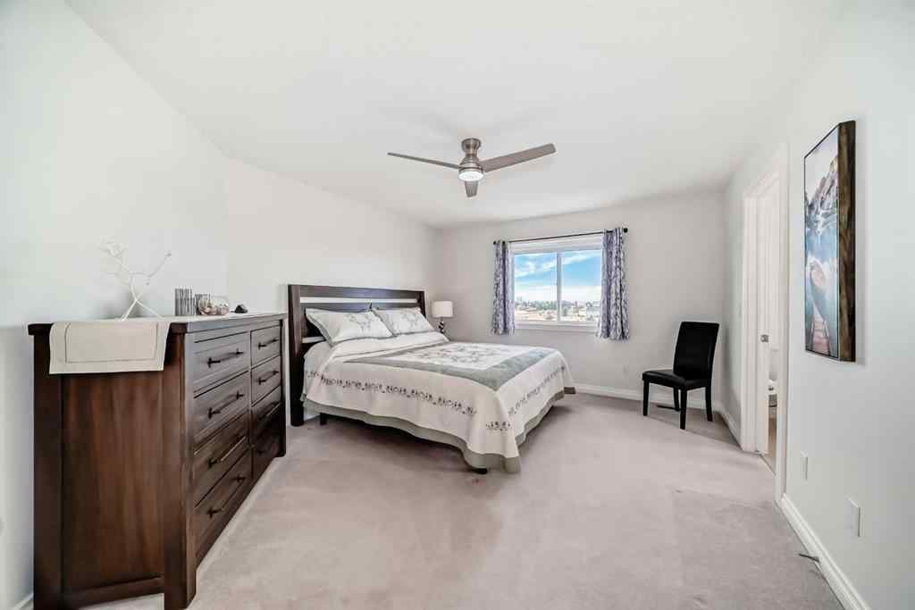 MLS® A2267077 - 7 Stage Coach Meadow  in Sharp Hill Rural Rocky View County, Residential