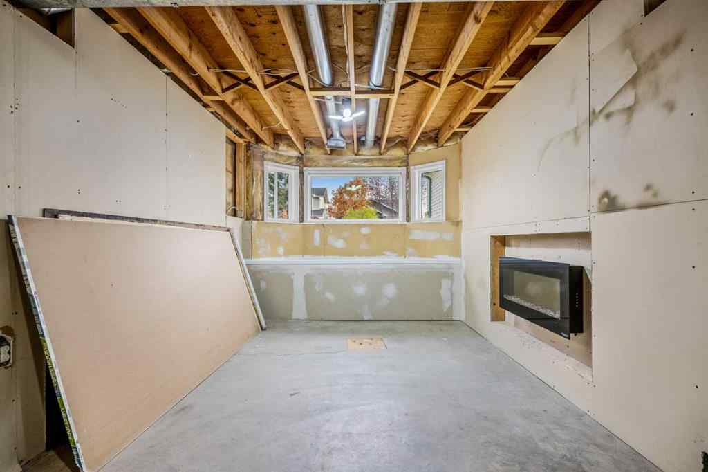 MLS® A2267079 - 62 Elsmore Place SE in Edgewater Airdrie, Residential