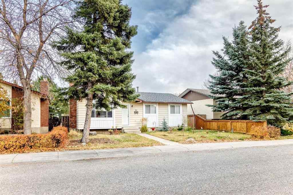 MLS® A2267080 - 363 Templeside Circle NE in Temple Calgary, Residential