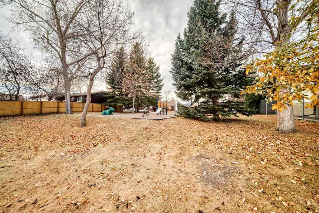 MLS® A2267080 - 363 Templeside Circle NE in Temple Calgary, Residential