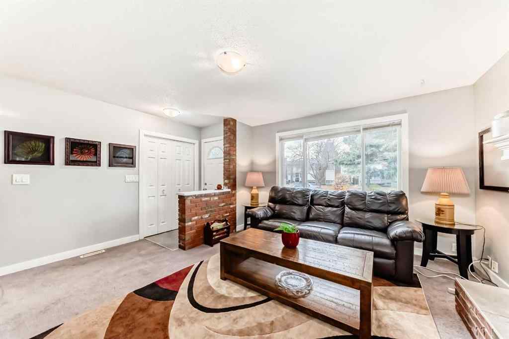 MLS® A2267080 - 363 Templeside Circle NE in Temple Calgary, Residential