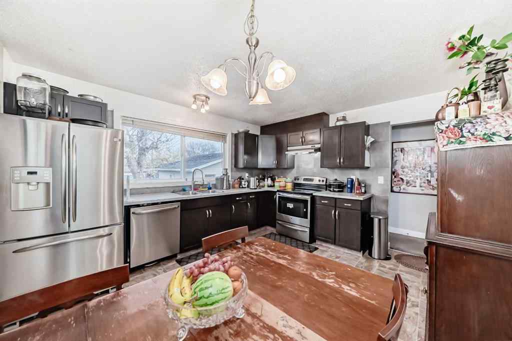 MLS® A2267080 - 363 Templeside Circle NE in Temple Calgary, Residential