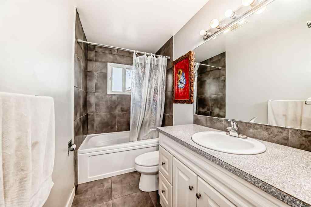 MLS® A2267080 - 363 Templeside Circle NE in Temple Calgary, Residential