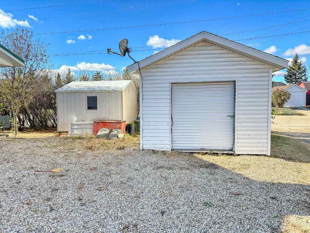 MLS® A2267081 - 302 St Anne's Avenue  in NONE Trochu, Residential