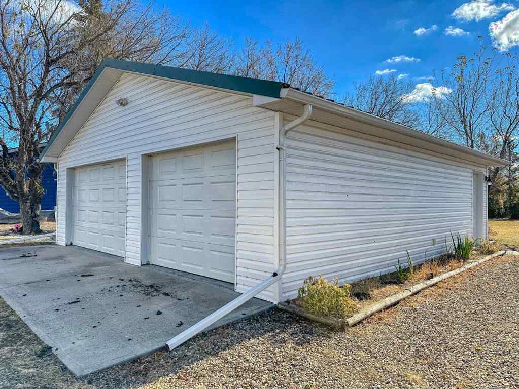 MLS® A2267081 - 302 St Anne's Avenue  in NONE Trochu, Residential