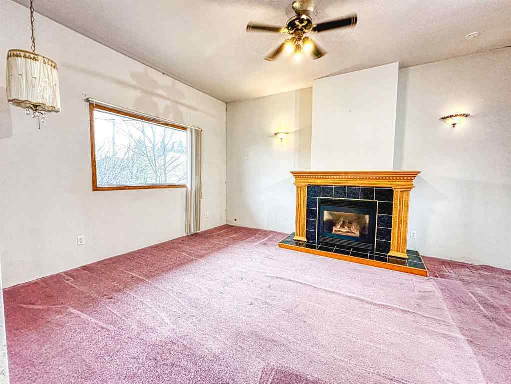 MLS® A2267081 - 302 St Anne's Avenue  in NONE Trochu, Residential