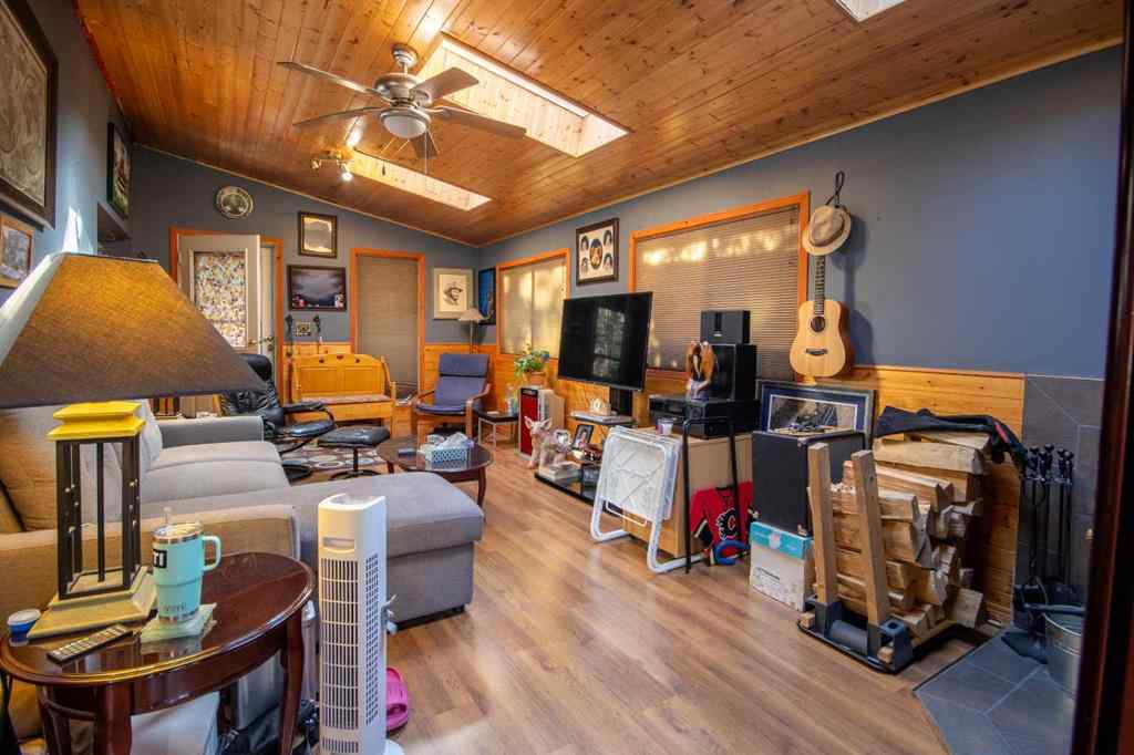 MLS® A2267082 - Unit ##1 1 200 Avenue SW in NONE Sundre, Residential