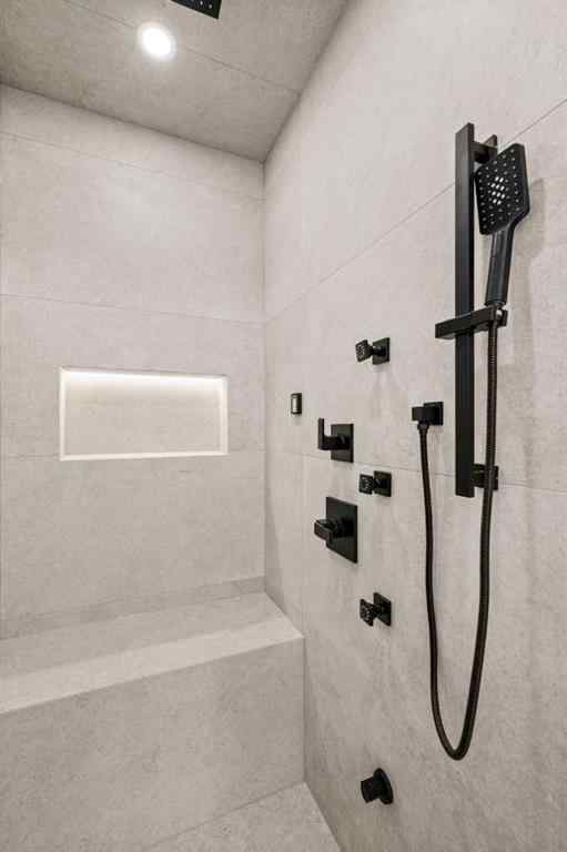 MLS® A2267084 - 2518 16B Street SW in Bankview Calgary, Residential