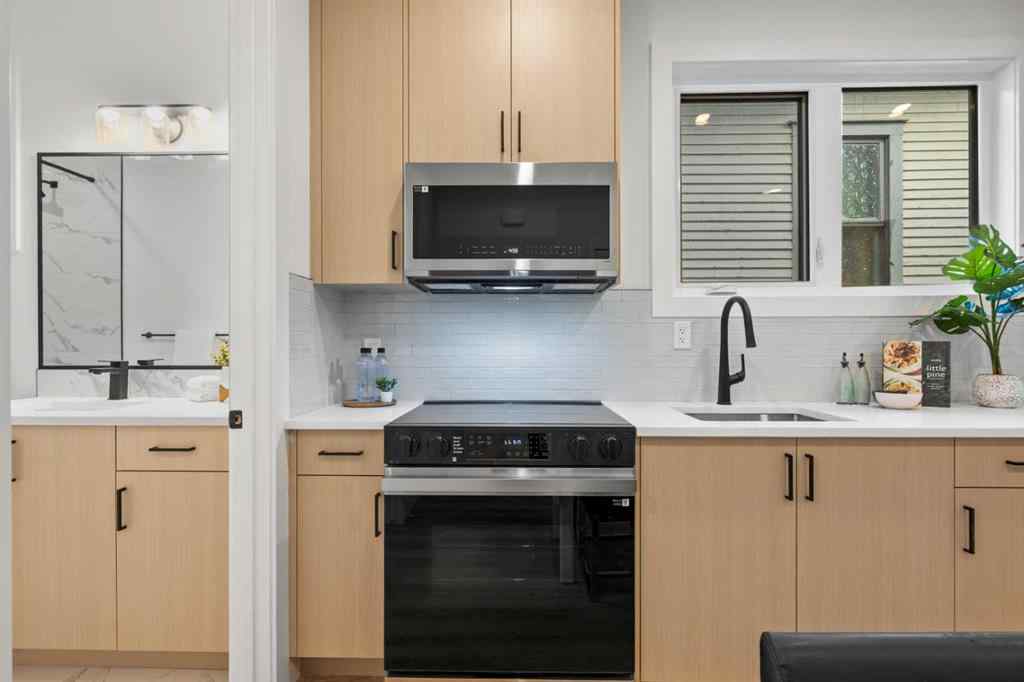 MLS® A2267084 - 2518 16B Street SW in Bankview Calgary, Residential